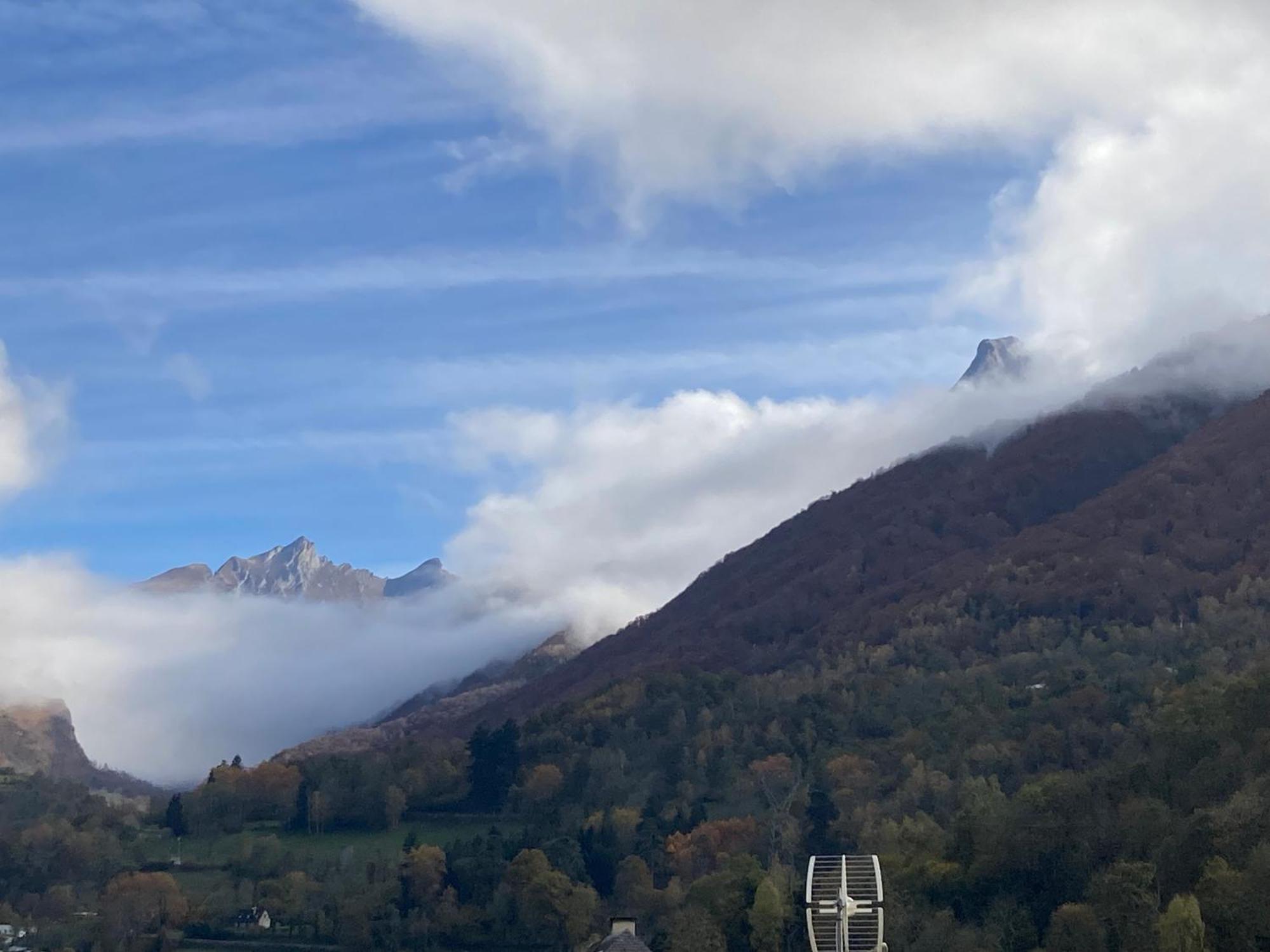 Gite Le Pic Du Ger Laruns Exterior foto